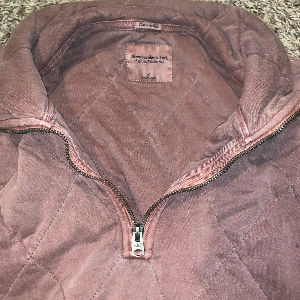 Abercrombie & Fitch crew neck